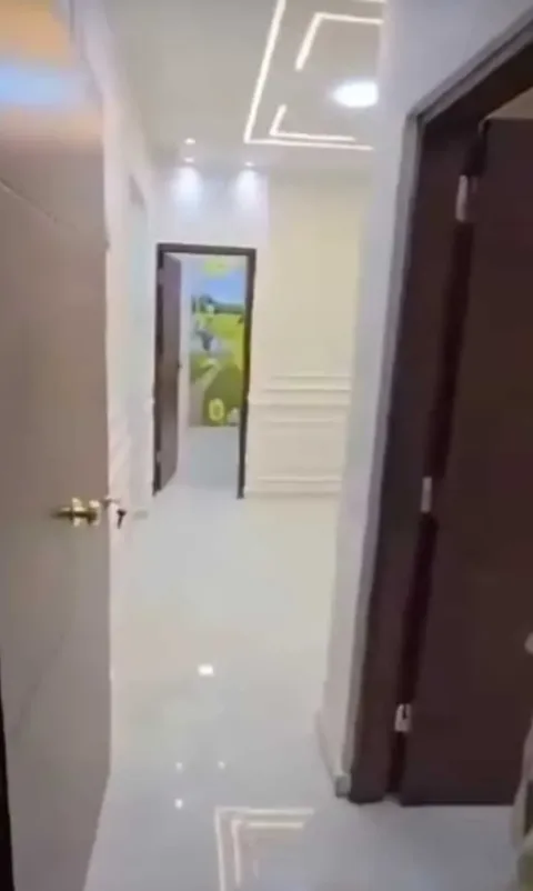 شقه للبيع تمليك تشطيب فندقي بجوار مدرسة الزراعه