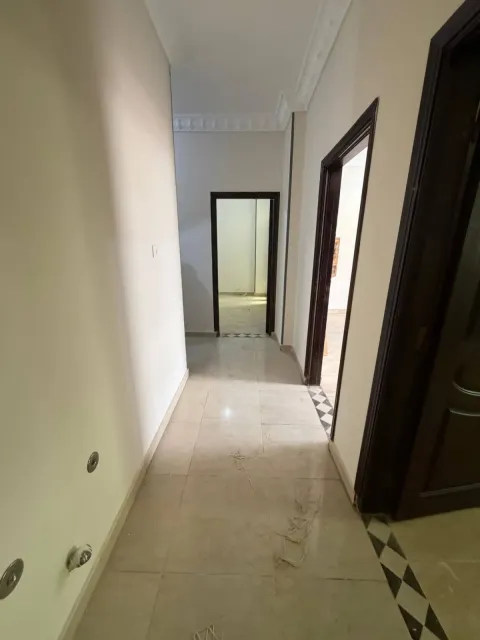 شقه للايجارفاضيةالنجار ال64دور ثالث تشطيب ارت لسوبر لوكس بالعاشر