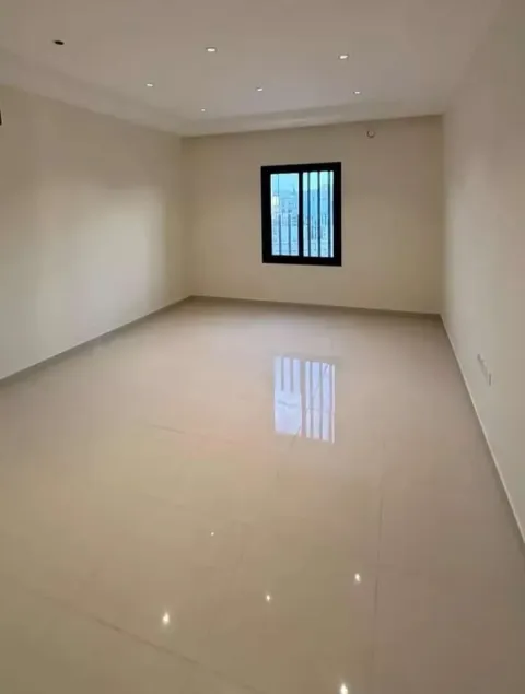 شقتك1.600.00متشطبة والباقى على 10 سنوات 146م وليك خصم