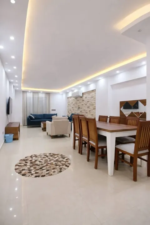 شقه مفروشه في المهندسين سعر مميز جدا افضل لوكيشن