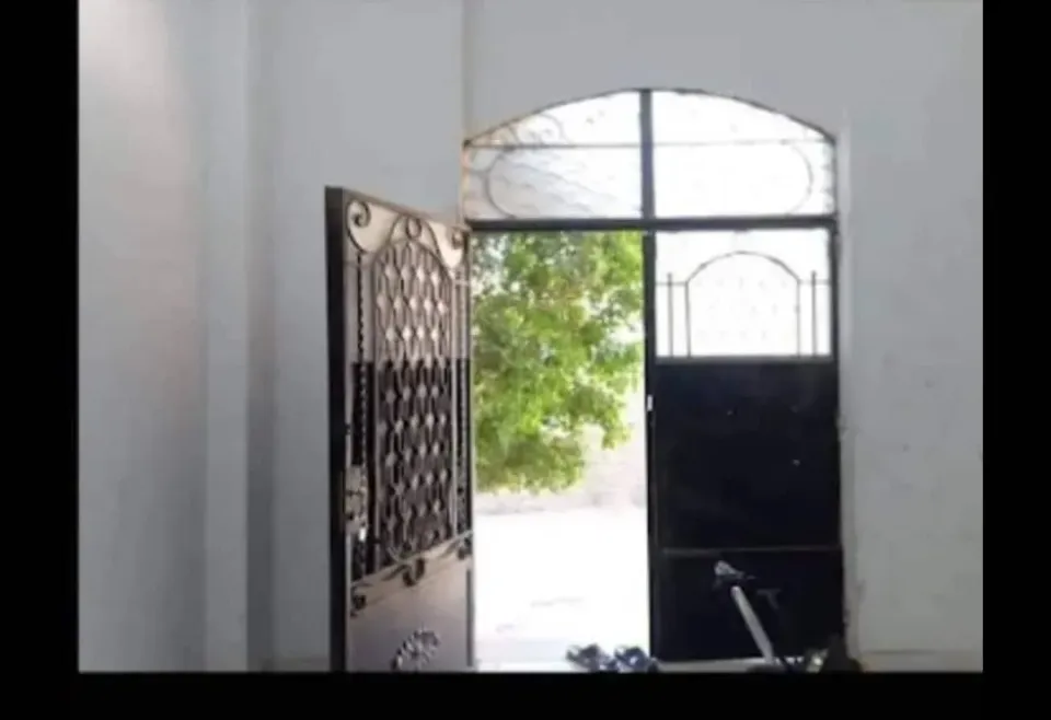 مخزن سوبر لوكس للبيع بقنا