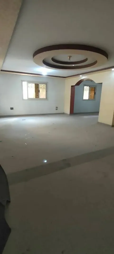 لمحبى المساحات الكبيره280م 4 غرفه 2 حمام2مطبخ واحد اميركان