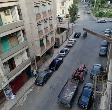 شقه للبيع بمساحه ١١٥متر ٣غرف وصاله قطعتين