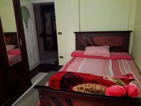 متاح للحجز شقه مفروشه للايجار اليومى بحرى يعنى القلعه