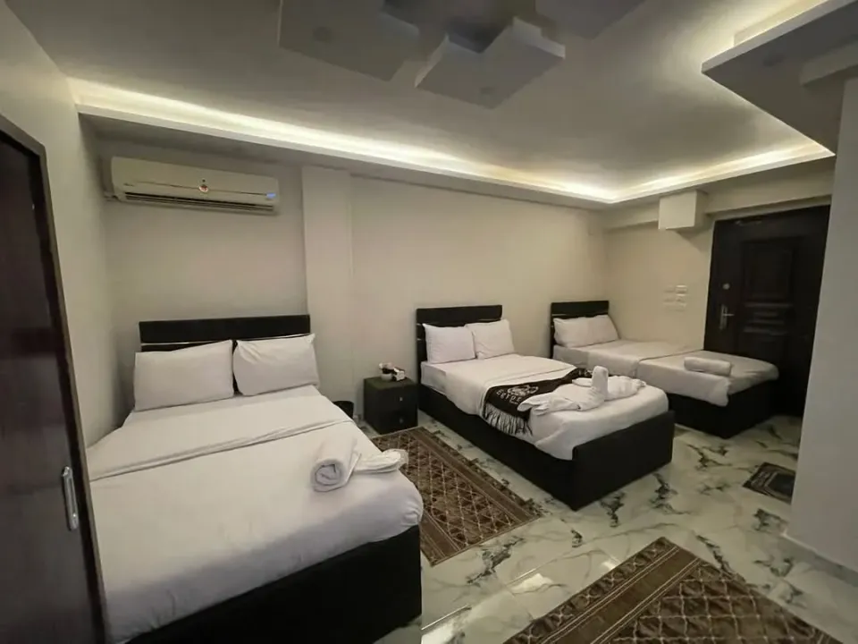 حدائق الاهرام البوابه الثانيه الجديده فيو الثلاثه اهرامات منظر ساحر
