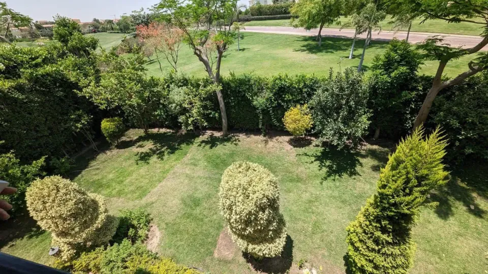 للبيع بمدينتى فيلا نموذج W فى VG1 تطل على الجولف