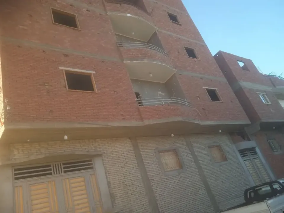 منزل للبيع مساحه 155متر عمدان