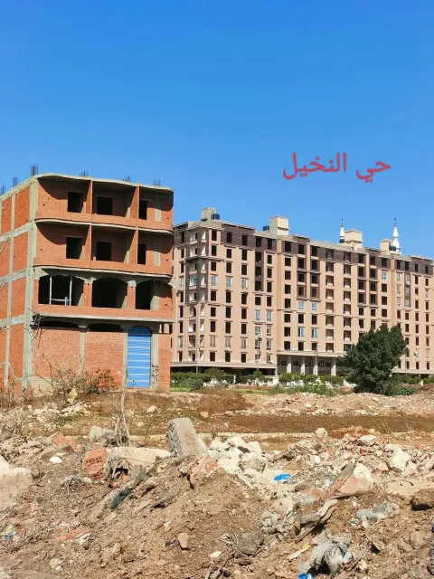 برج سكني للبيع 165م خلف حي النخيل وبجوار مدرسةجلوري للغات