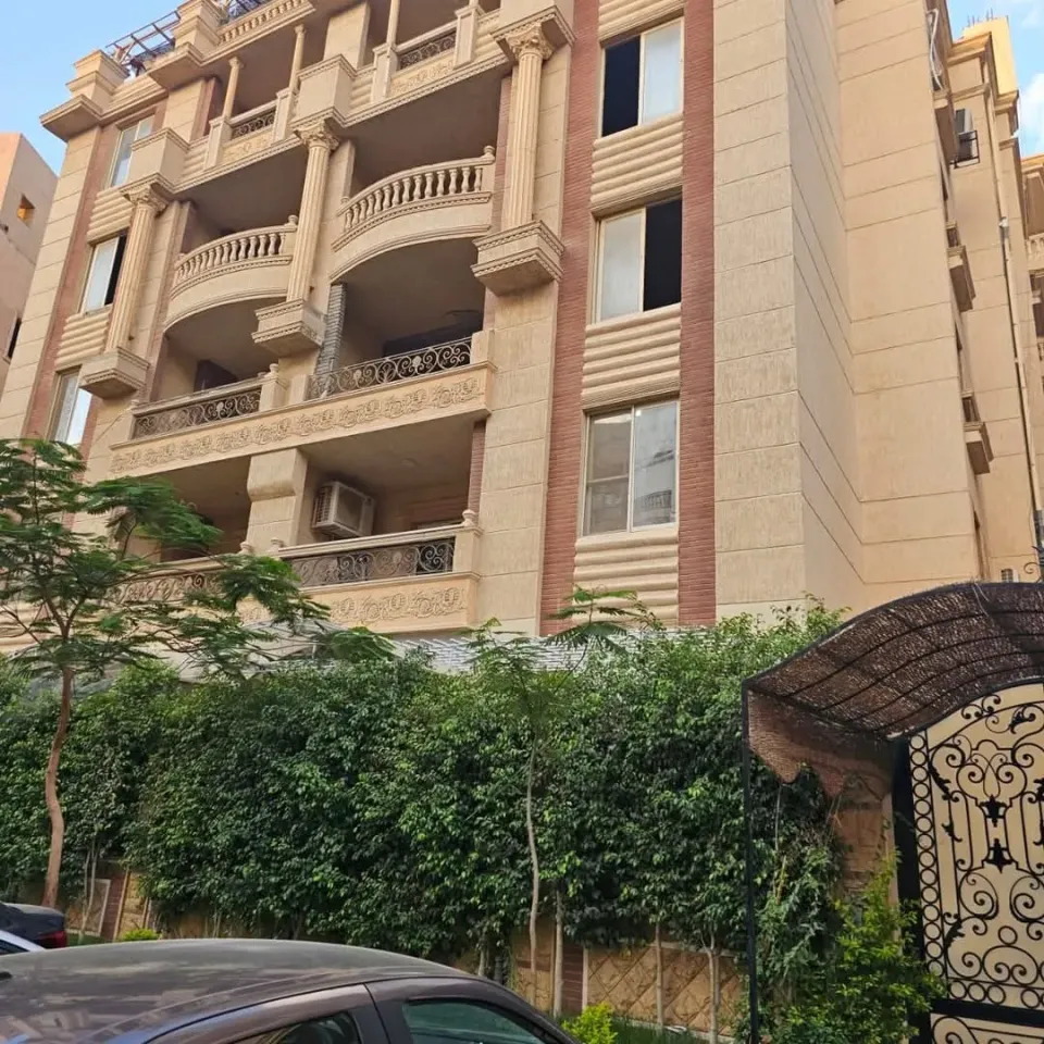 شقة مميزة للبيع – اللوتس الجنوبية – القاهرة الجديدة