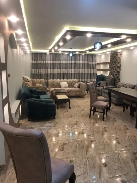 للبيع شقه 180متر الشطر