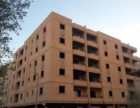 شقةللبيع نص تشطيب محارة وحلوق بأقل سعرمتر في حدائق الأهرام