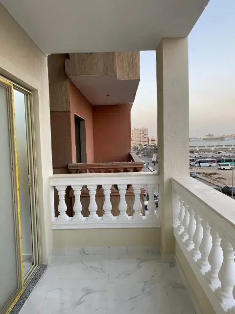 شقة للبيع ع طريق مصر اسماعيلية
