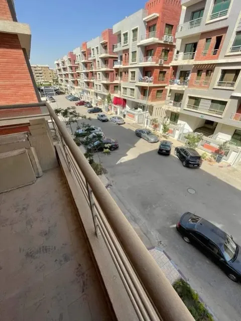 شقه للبيع