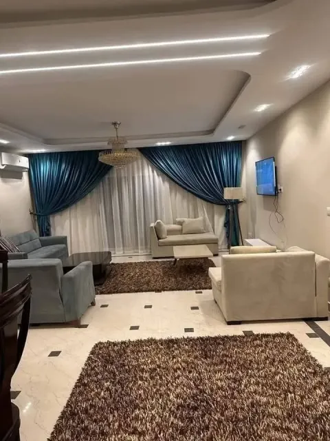 شقه للبيع التر سوبر لوكس