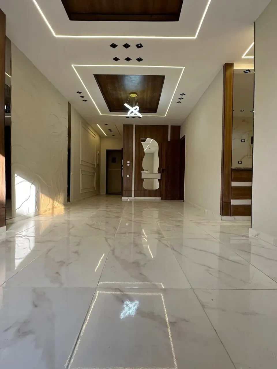 للبيع بحدائق الاهرام البوابةالتانيه منطقةو بجوار مدرسه Smart way