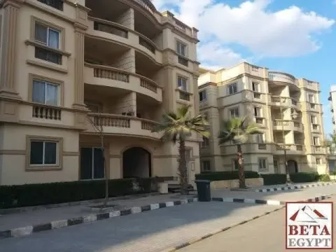 عرض بيع شقة في كمبوند جولف ريزيدنس - حدائق أكتوبر