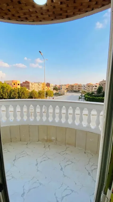 للبيع منزل ٣ أدوار متشطب ألترا سوبر لوكس واجهة