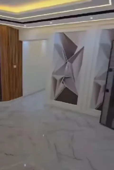 شقةللبيع تمليك ١٧٢م٣ غرف نوم و رسبشن و مطبخ أمريكي
