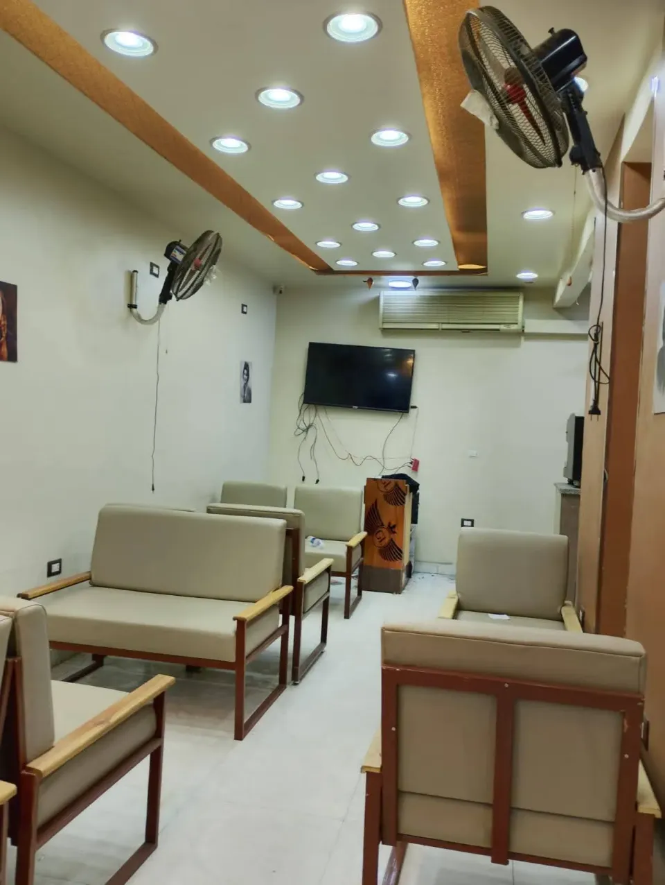 كافيه للايجار مفروش بالكامل ومكيف خلف حديقه بدر جسر السويس