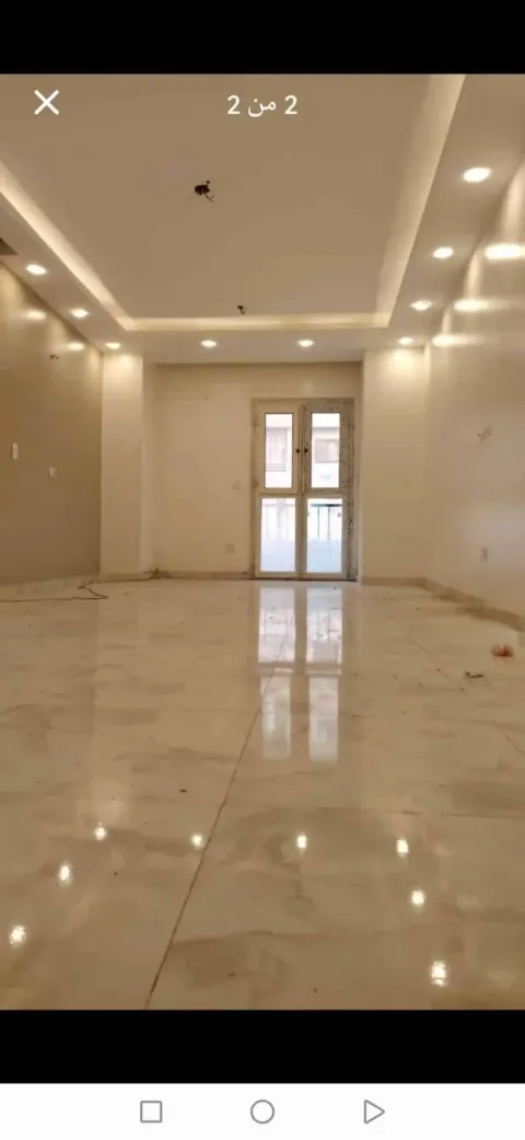 شقةللايجار تشطيب التر سوبر لوكس اول ساكن شارع الجامعه
