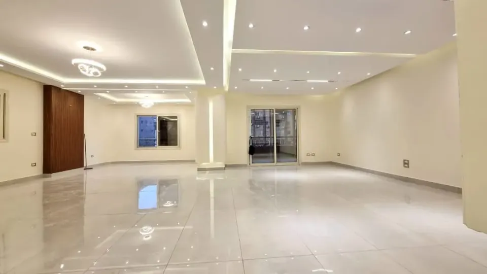شقه للبيع ٢٨٠م بأرقى مناطق مدينه نصر