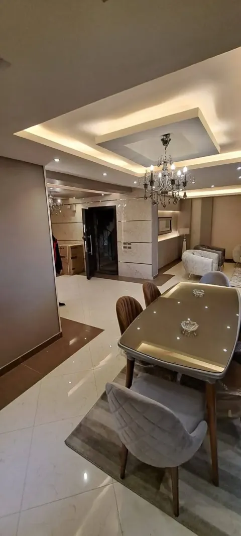 شقه مفروشه بشارع إسماعيل قباني عماره سعودي