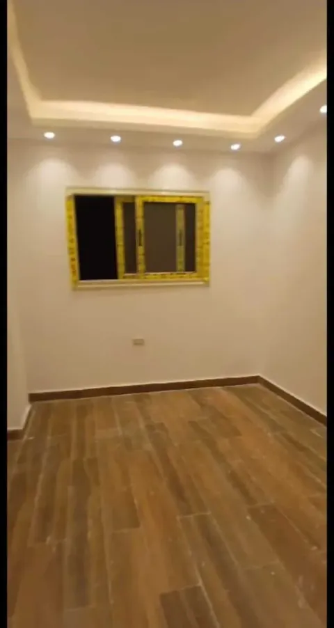 شقه للبيع بموقع مميز جدا