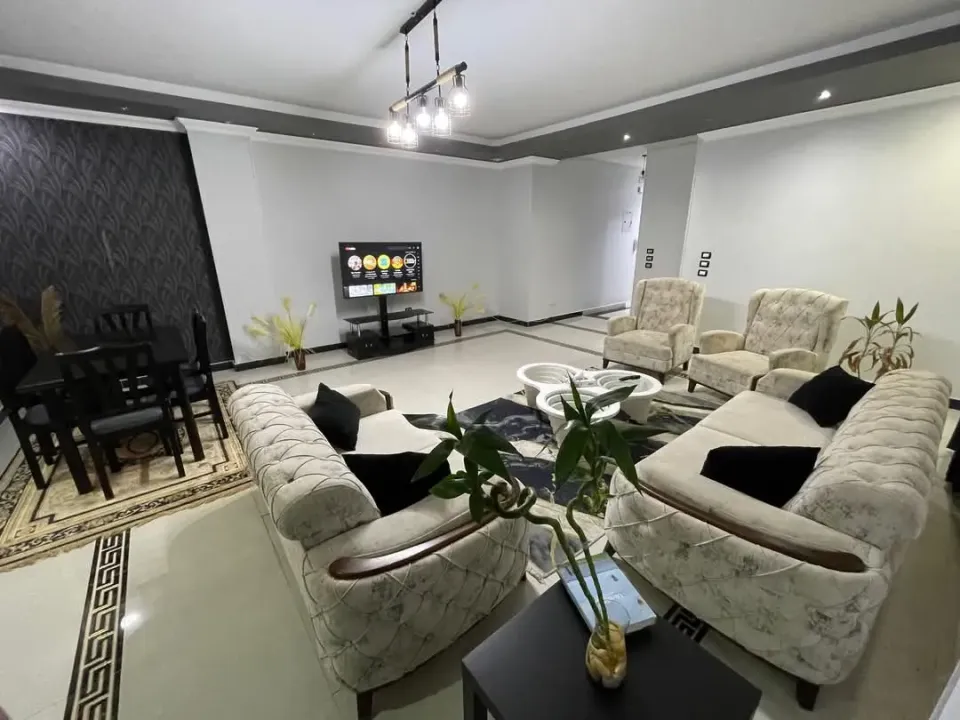 Apartment For Rent in Cairo Governorate