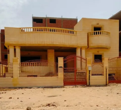 🏠ڤيلا للبيع في أسوان الجديدة