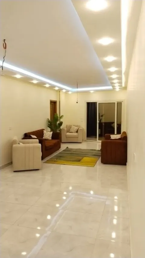 شقه 150م المالك 3 غراف ورسبشن كبير مدينة العبور