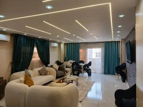 المهندسين ميدان لبنان شقة مفروشة للايجار