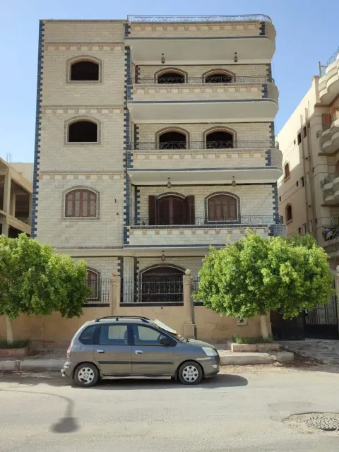 فيلا بالحي الاول