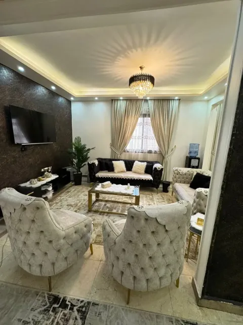 شقه للبيع شارع السودان المهندسين