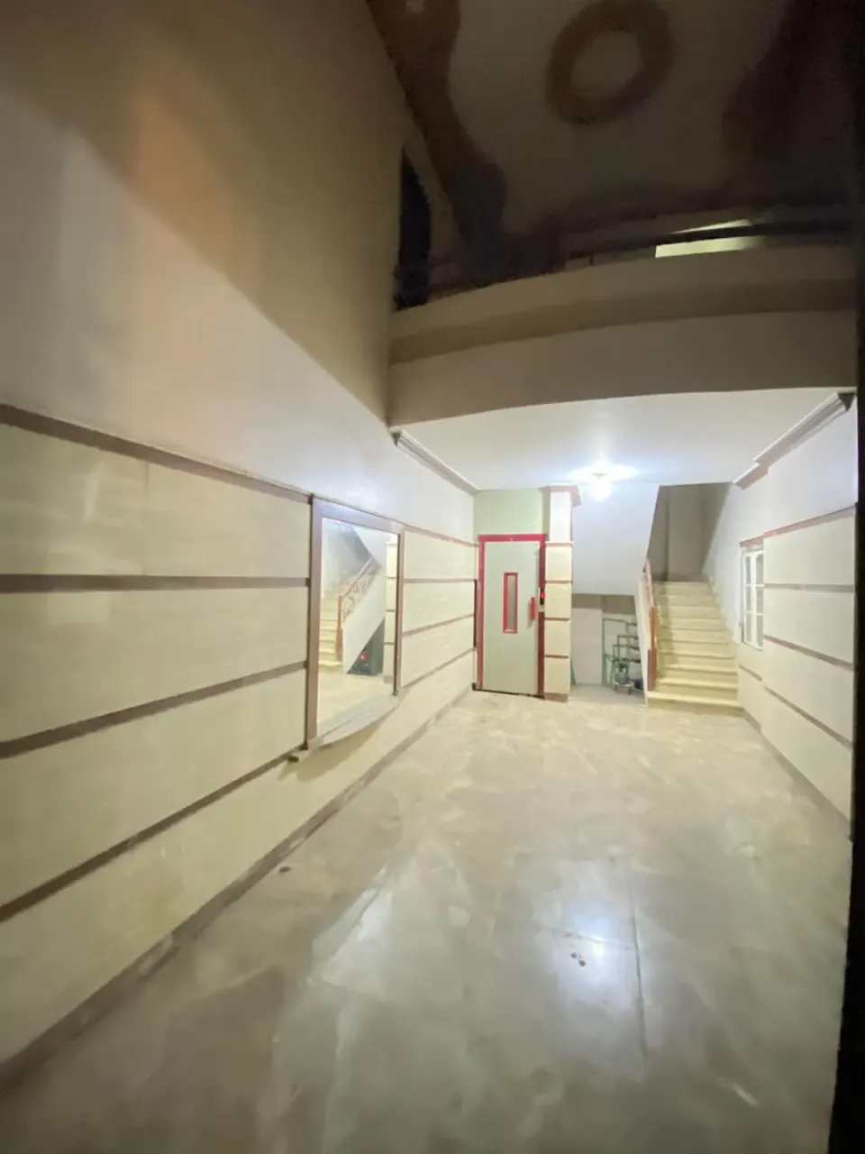 شقه لبيع 🏠👌 جانبي حي الجامعه 😎 ١٣٥ م