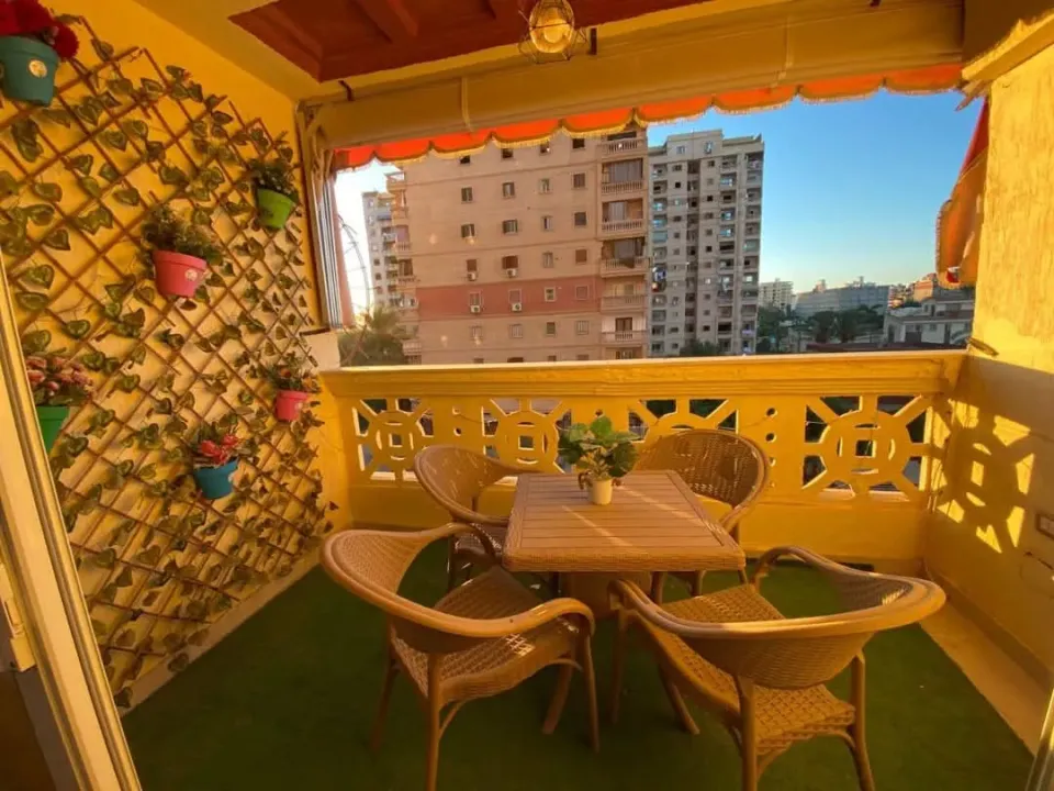 مساحة ١٢٥ متر ٣ غرف وريسيبشن قطعتين ومطبخ وحمام 🤩
