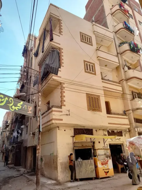 منزل للبيع في الجمهوريه بجوار جراج البلديه