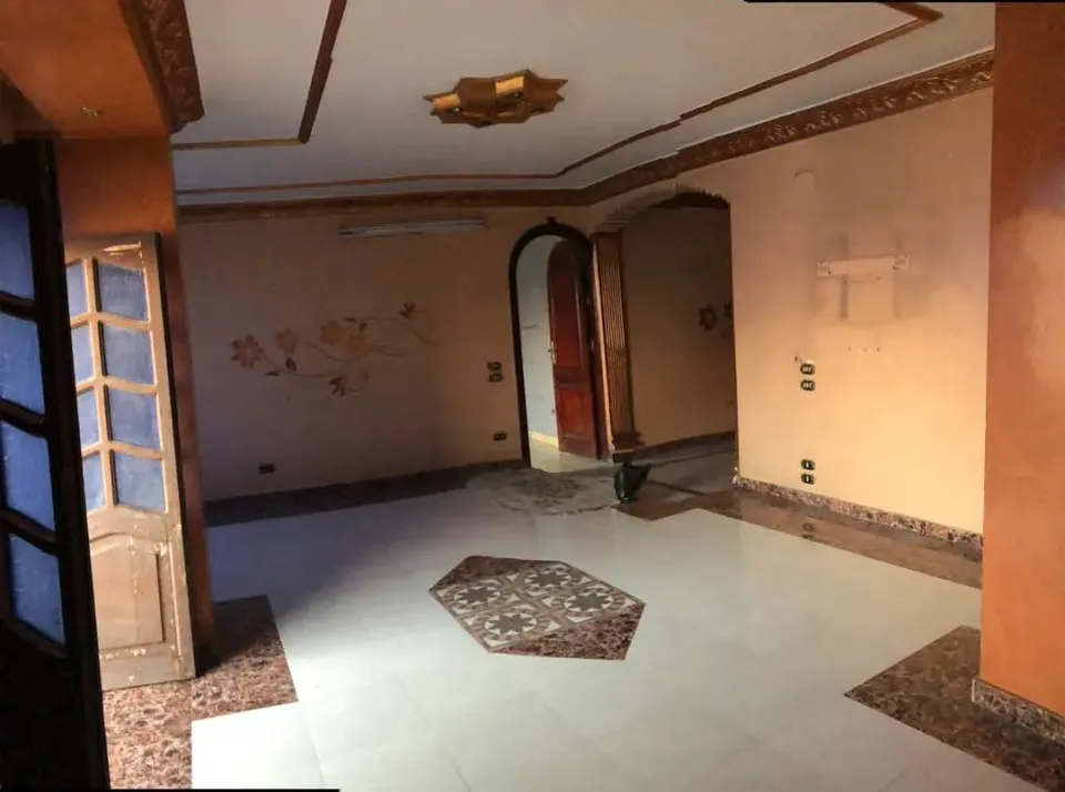 Apartment For Sale in Shubra