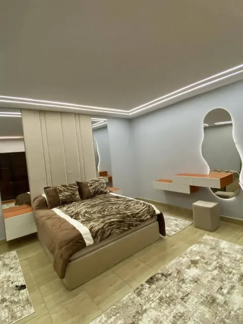 شقةمفروشةللايجار مدينة نصر / بجوار ستي ستارز 3غرف / ريسبشن