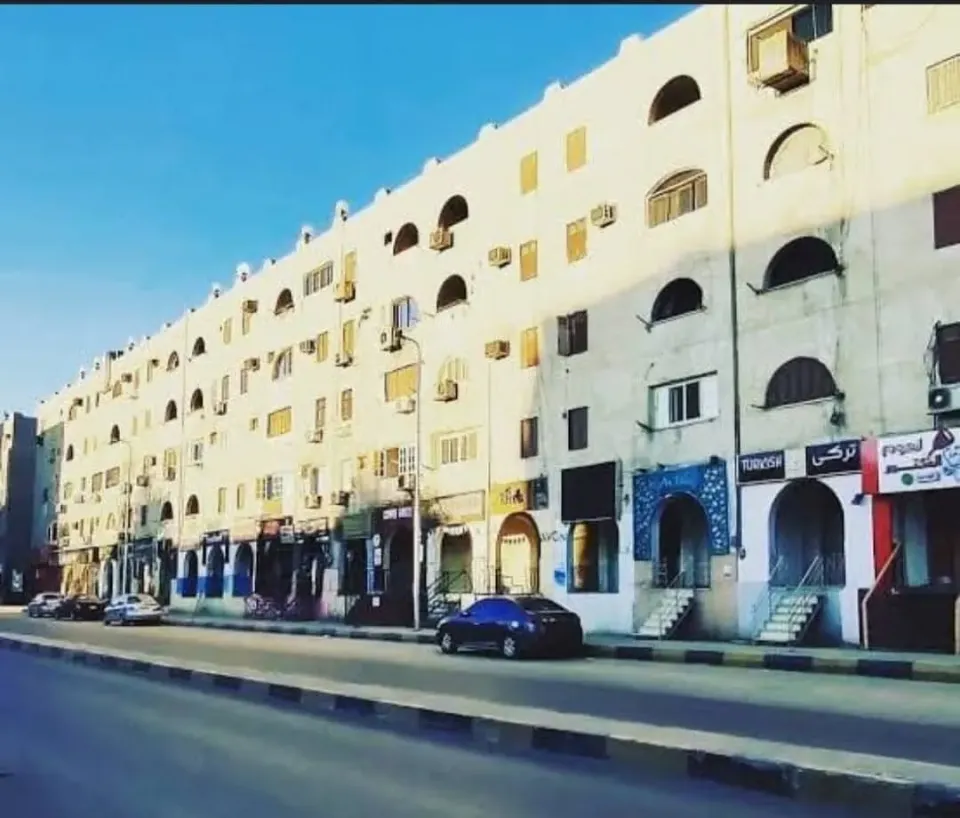 شقه للبيع