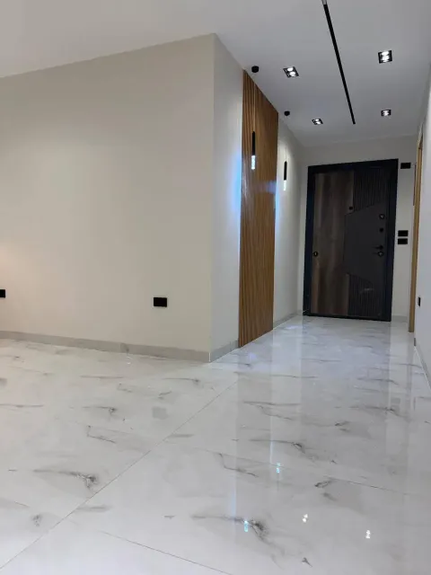 شقه للبيع سوبر لوكس اول سكن عماره جديده فيو ميدان