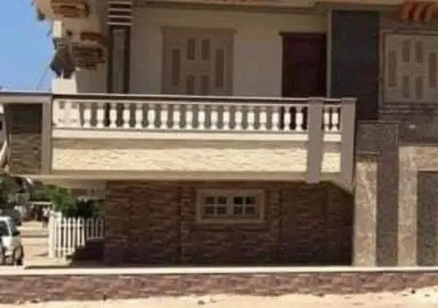 لبيع قبلي غربي دور ارضي بالجراج ٣غرف