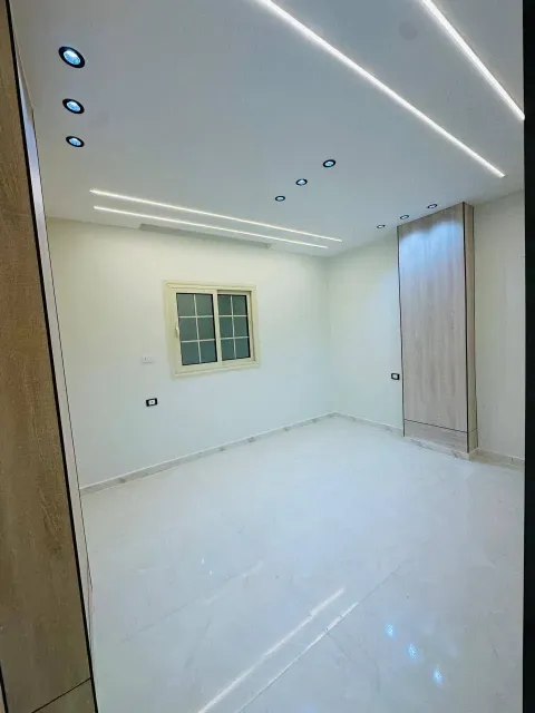 Apartment For Sale in Hadayek Al Ahram