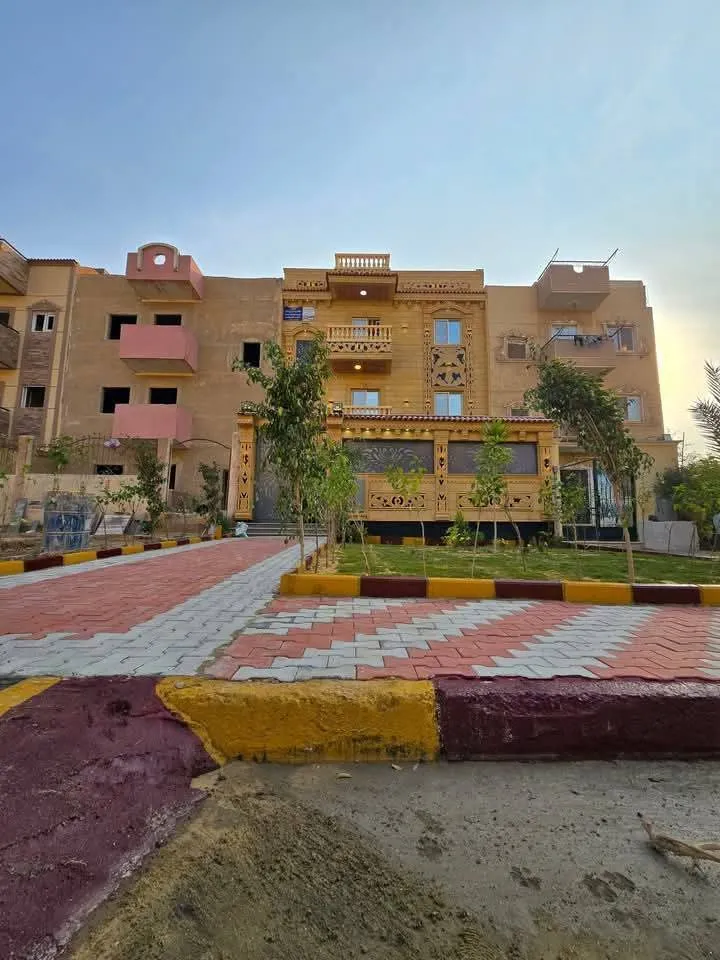 منزل للبيع بسعر شقة🏠بسعر شقه المساحه 150 متر