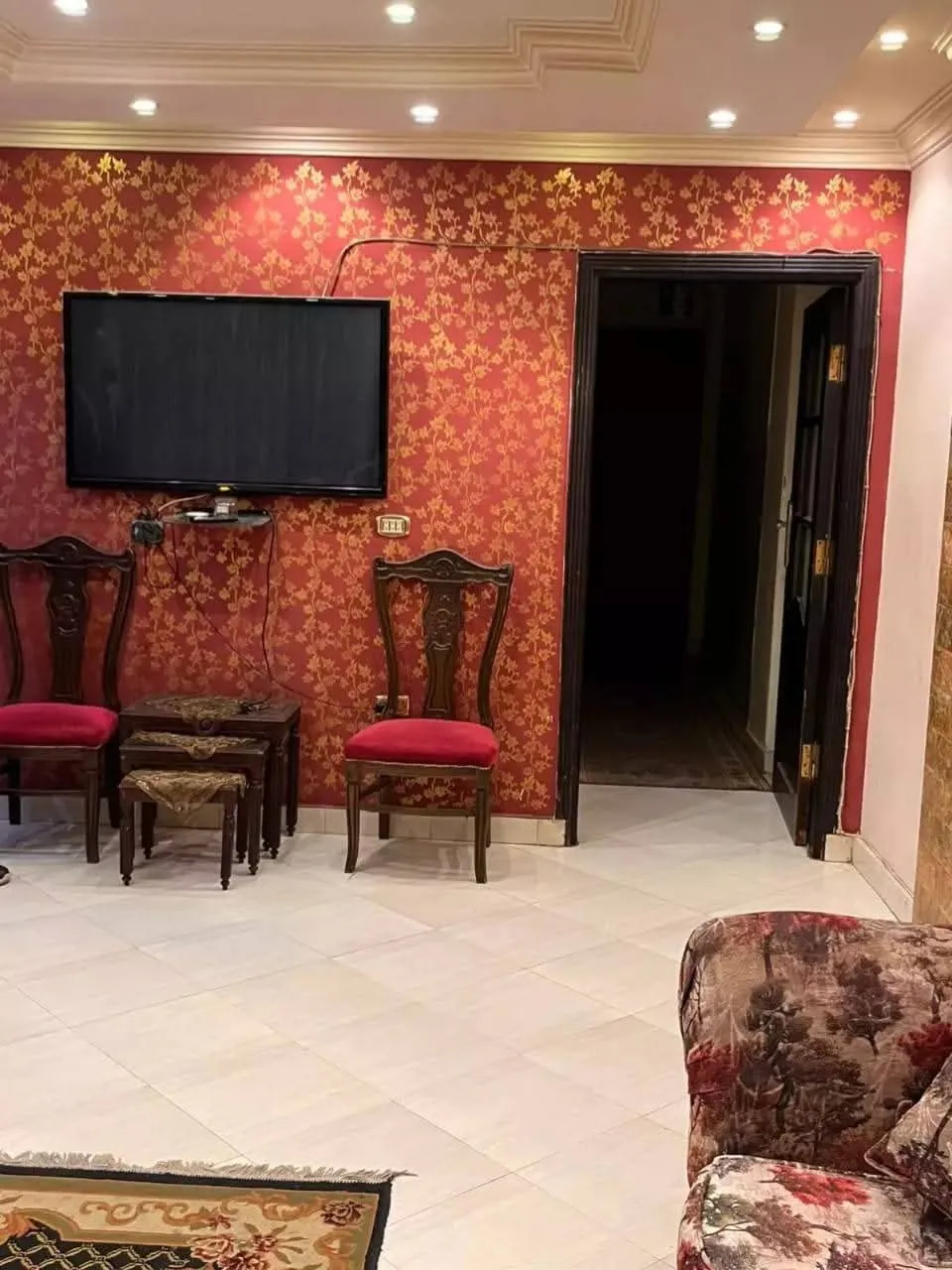 شقه للبيع تفرعات نادي الصيدشارع الحسن الدور السابع فوقيها دورين