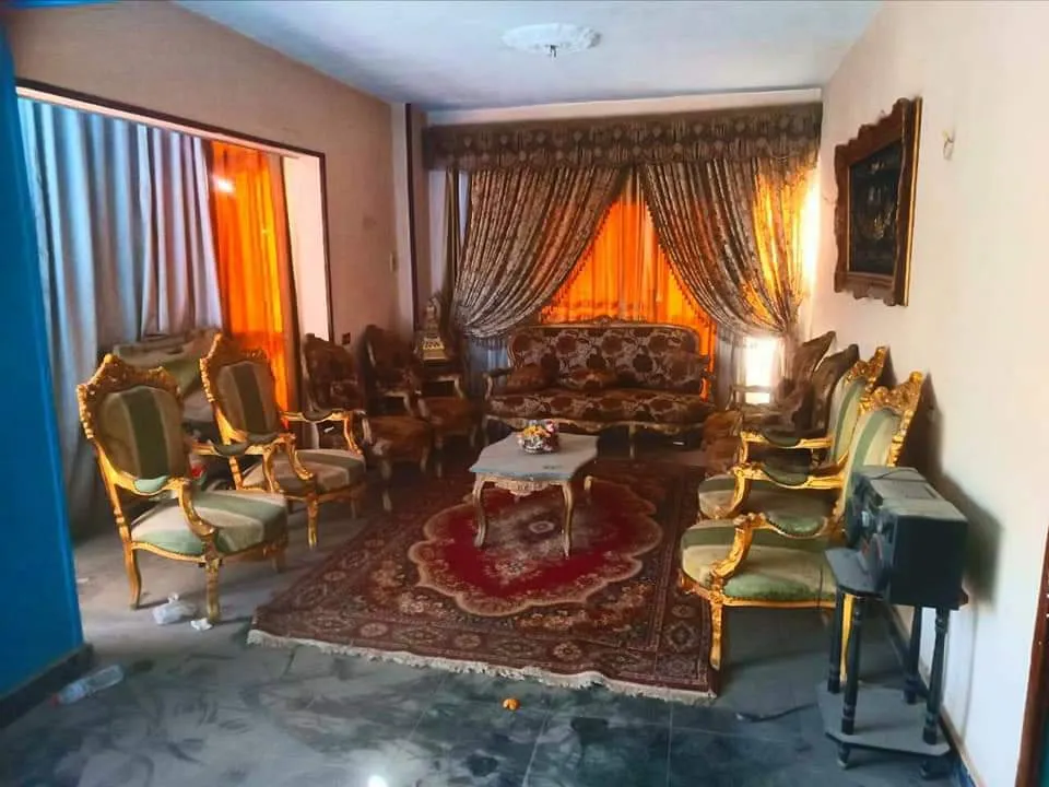 شقة للبيع بعمارة عدوية