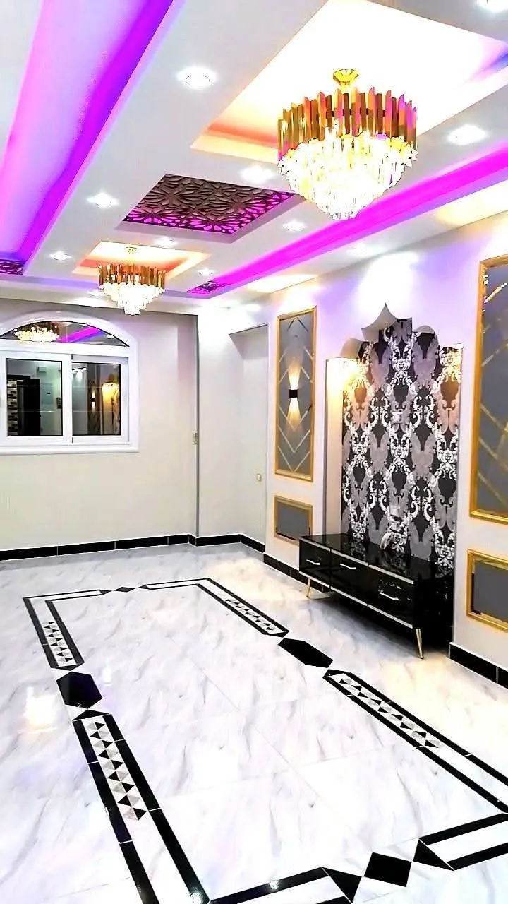 شقه للبيع تشطيب الترا سوبر لوكس 3غرف و2حمام وريسبشن