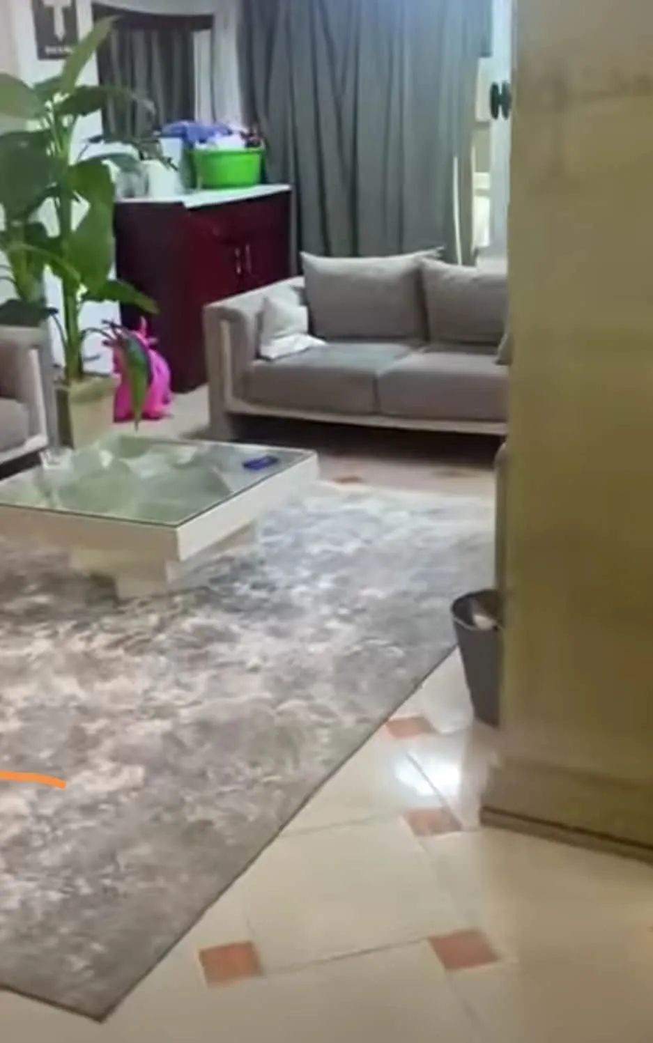 Apartment For Sale in Al Nozha