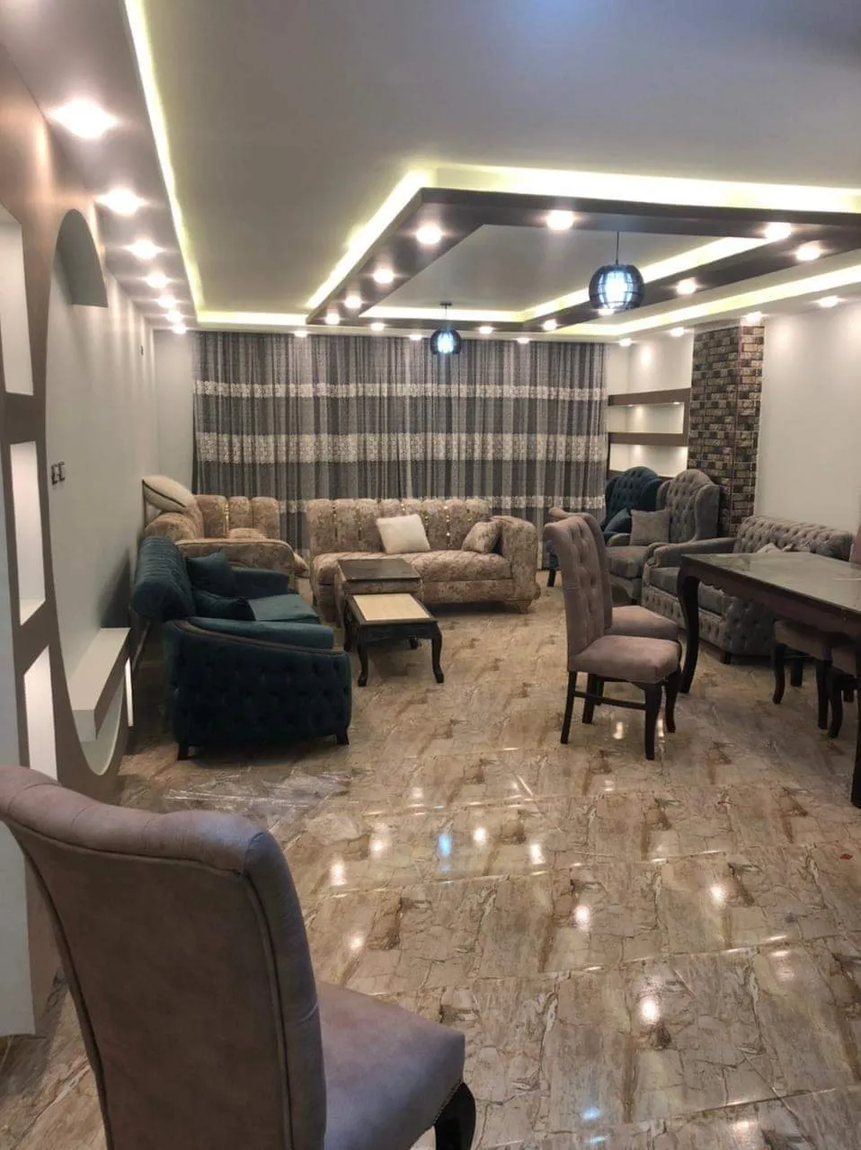 للبيع شقه 180متر الشطر