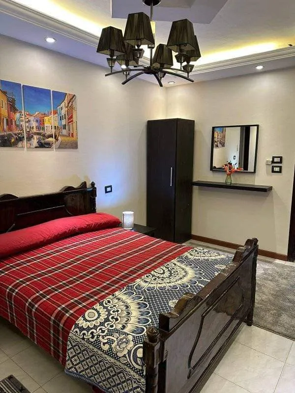 شقة للإيجار المفروش 🏡 الحي السابع الهضبة الوسطي 🏡
