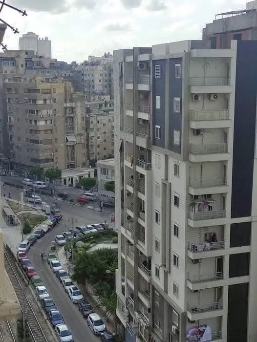 شقة للبيع علي محطة ترام الوزارة مساحتها 172 متر